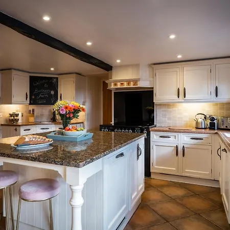 Luxury 1 Bed - Great Location - Peaceful-hot Tub באונס-און-ווינדרמיר