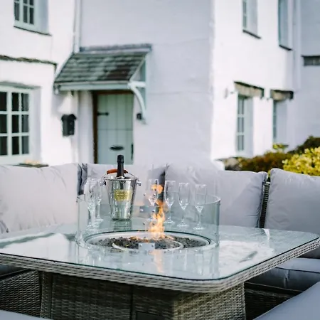 Luxury 1 Bed - Great Location - Peaceful-hot Tub Villa Bowness-on-Windermere