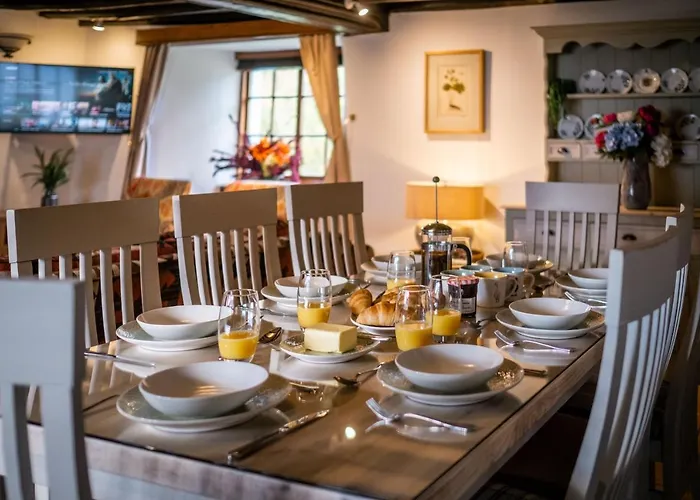 Luxury 1 Bed - Great Location - Peaceful-hot Tub Villa