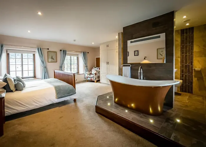 Luxury 1 Bed - Great Location - Peaceful-hot Tub Bowness-on-Windermere