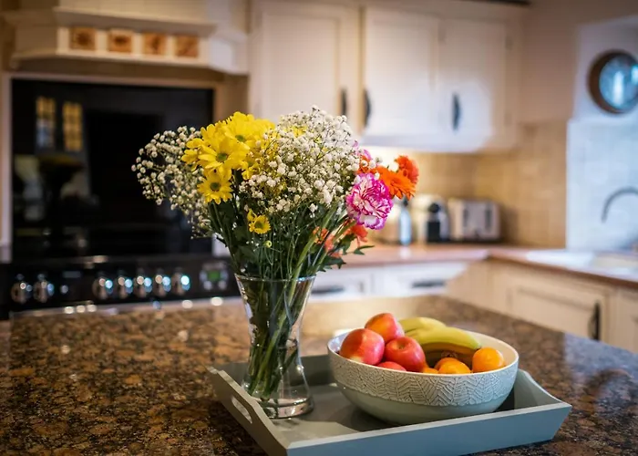 Luxury 1 Bed - Great Location - Peaceful-hot Tub Villa Bowness-on-Windermere