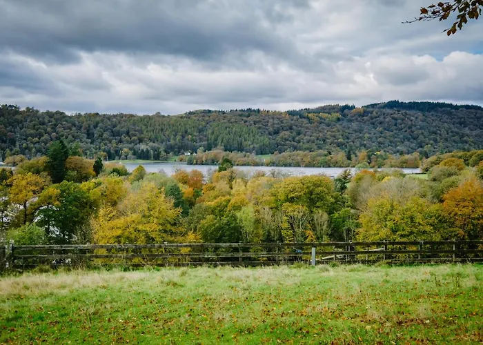 Villa Luxury 1 Bed - Great Location - Peaceful-hot Tub *