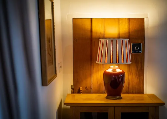 Villa Luxury 1 Bed - Great Location - Peaceful-hot Tub Bowness-on-Windermere