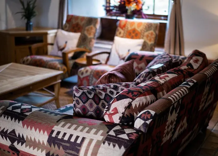 Villa Luxury 1 Bed - Great Location - Peaceful-hot Tub *